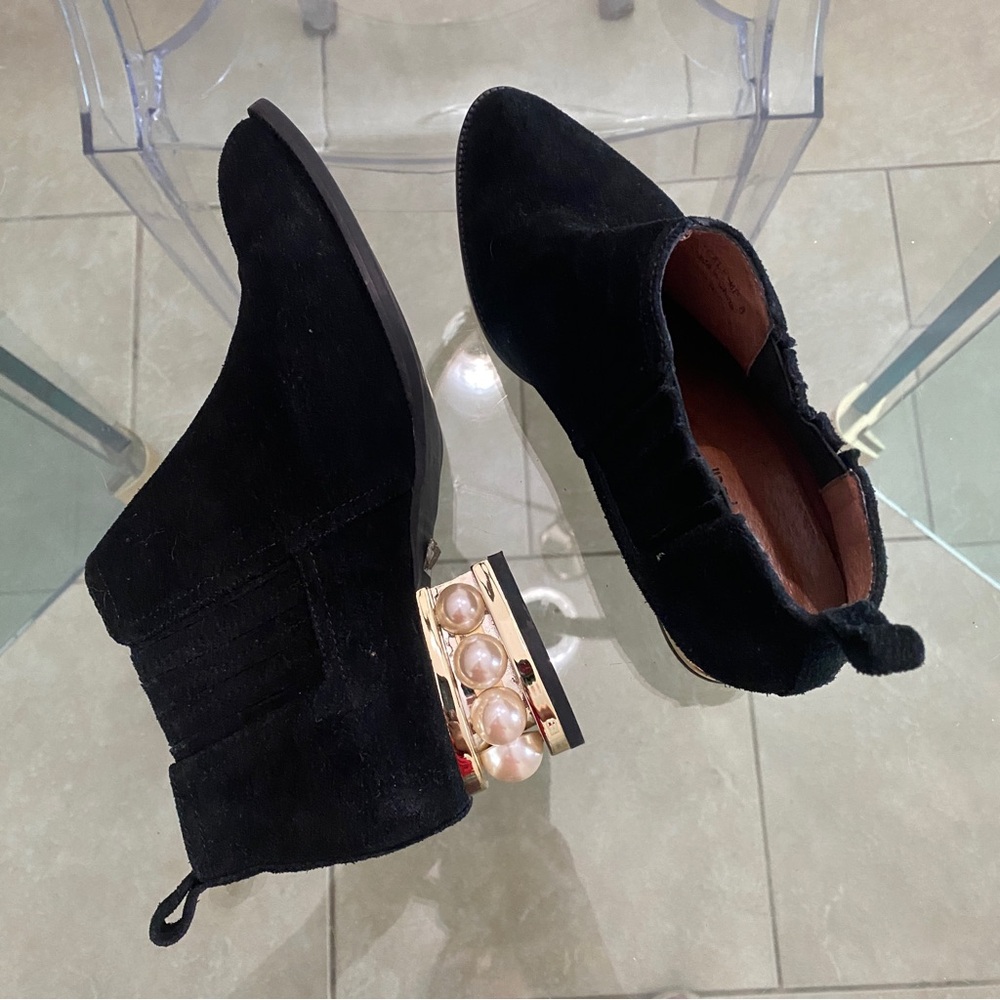 Jeffrey Campbell black Metcalf suede pearl heel Booties - sz 8